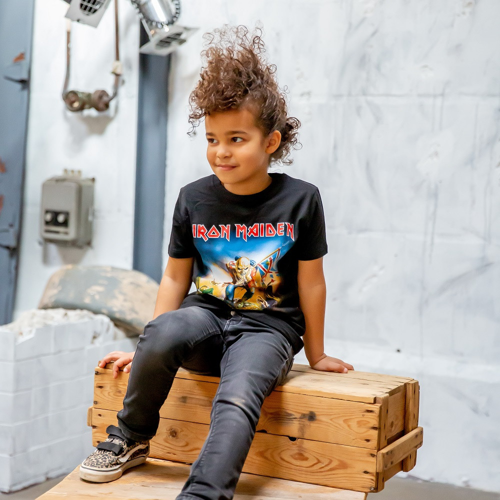 Iron Maiden Kids T-shirt Trooper fotoshoot